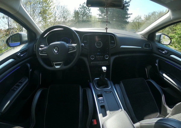 Renault Megane cena 69000 przebieg: 45000, rok produkcji 2018 z Gdańsk małe 137